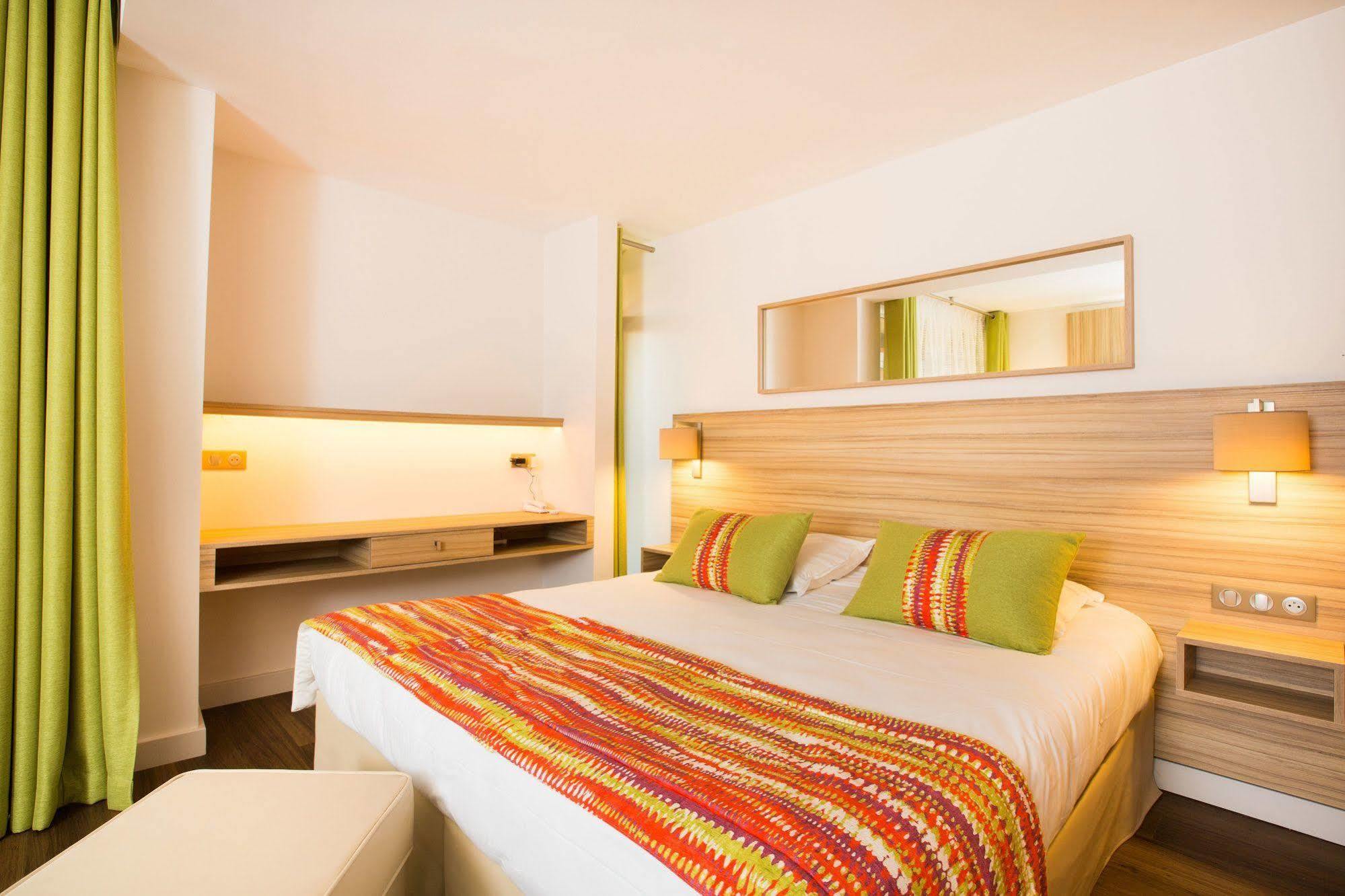 Hotel Vacances Bleues Delcloy Saint-Jean-Cap-Ferrat Exterior photo
